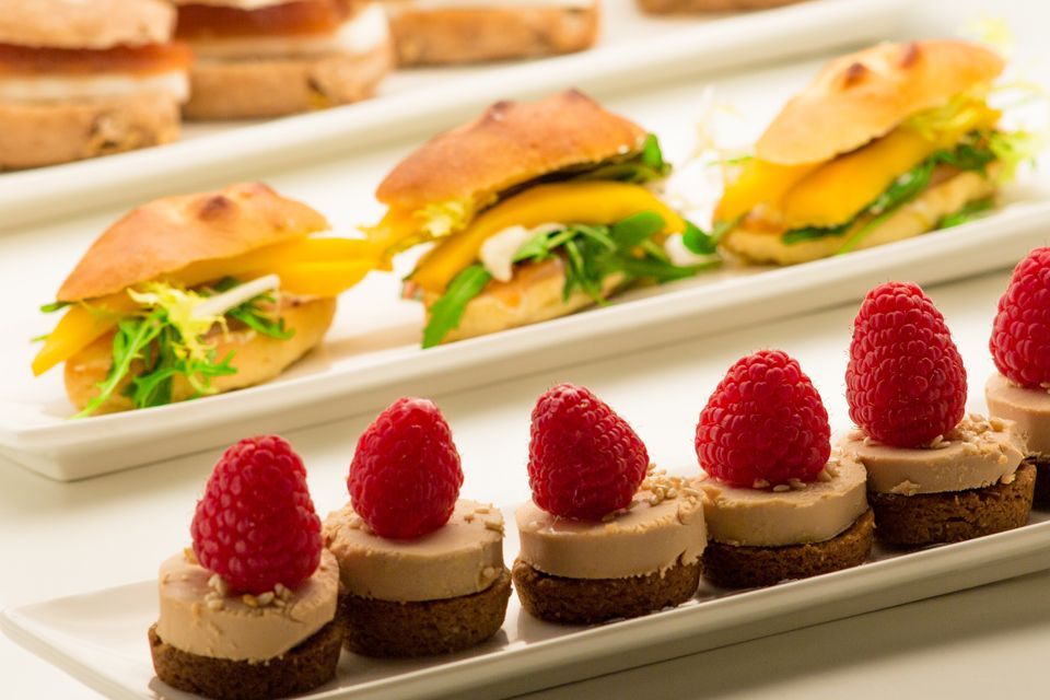 ¿Por qué contratar un servicio de catering para tu evento?